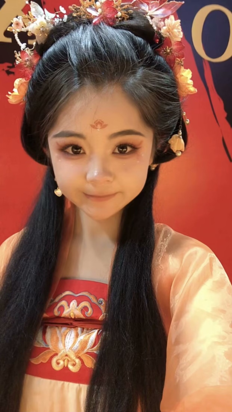 阿尔娜(女)-西安交通大学-本科在读