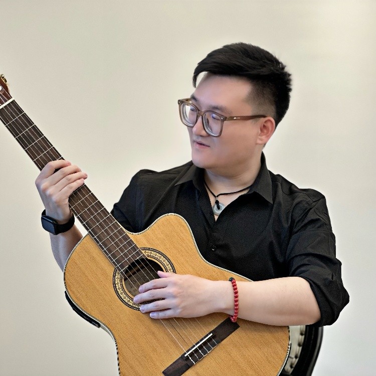 蒋正浩(男)-西安音乐学院-专职教师