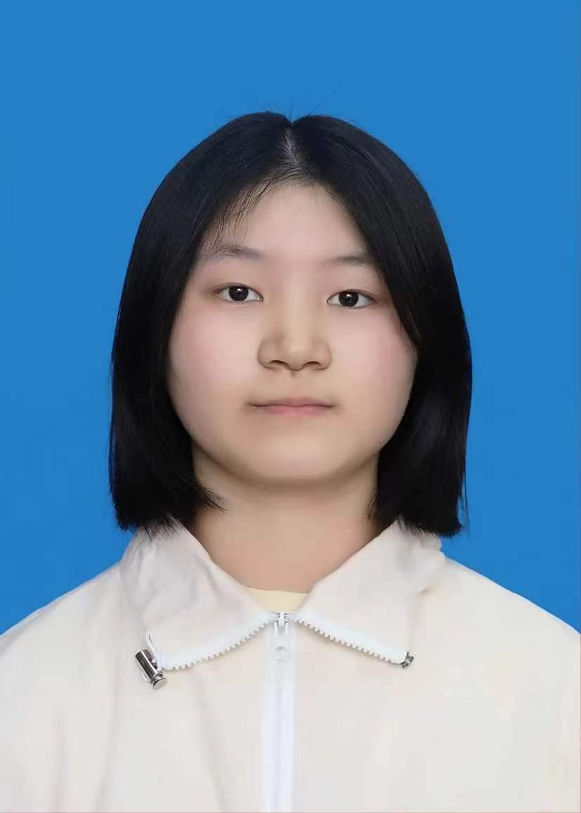 张露(女)-陕西师范大学-本科在读